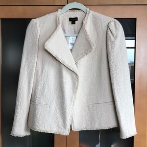 Chic Blazer with two pockets and fringes